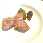 La Brianza - ほうき鶏のカツ、サルサソースと粒マスタード。この日はとてもLuckyな巡り合わせのあった日で、ジューシーやわらか甘みある味わいが、より何倍も気持ち的に楽しめました☆ おいしさと巡り合わせに感謝