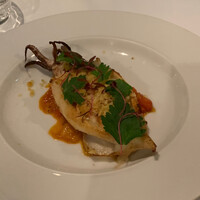 カーザ ヴィニタリア - 子持ち槍烏賊とスカモルツァチーズのアラビアータ