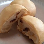 蜜屋 - 中はチェダ、クリーム、カマンベールとフルーツ入り