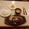 キッチンウェスト - 料理写真:ポークソテー、ライス、味噌汁で1,350円。