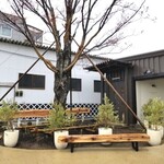 パティスリー ヒンナ - ～パティスリー ヒンナ～　外観、まだ工事中箇所あり