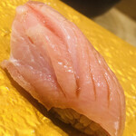 鮨 青海 - 三重産の大トロ。腹ナカの蛇腹部位です