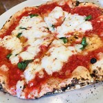 ピッツェリア ダ マッシモ - マルゲリータ　1100円