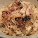 旬菜料理 山灯 - 「秋刀魚の土鍋炊き込みごはん」：秋刀魚の脂をうっすらと焦がして、むさぼりつきたくなる香ばしさ♪