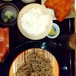 花がたみ - アジフライ定食·900円。