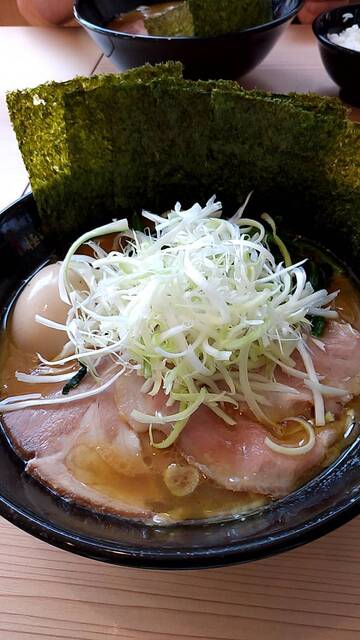 歩いて輝く 勇ましい ﾎﾟｷｵ By 川崎ビーバップ 極濃家系ラーメン 歩輝勇 センター北店 ポキオ センター北 ラーメン 食べログ