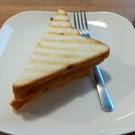 ラウンドポイントカフェ - ホットサンド エッグチーズ 税込300円