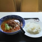 中国料理 福禄寿 - 四川風担々麺、サービス半ライス