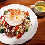 純洋食とスイーツ パーラー大箸 - 「チキントーバーライスコンボ」（1,500円）