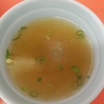 Daikokuya Hanten - カレー玉子飯マヨネーズ入り大盛りに付いてくるスープ