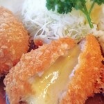 レストラン サワダ - チーズカツライス750円