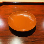 富小路 やま岸 - ■食前酒　
      ☆日本酒　澤屋まつもと（京都伏見 松本酒造）。