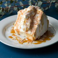 エンゼルフードケーキ　バニラキャラメル