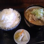 南魚沼食堂 - 豚汁と大盛りご飯