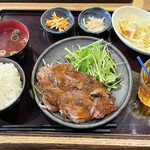 七弐八製麺 - ハラミ定食