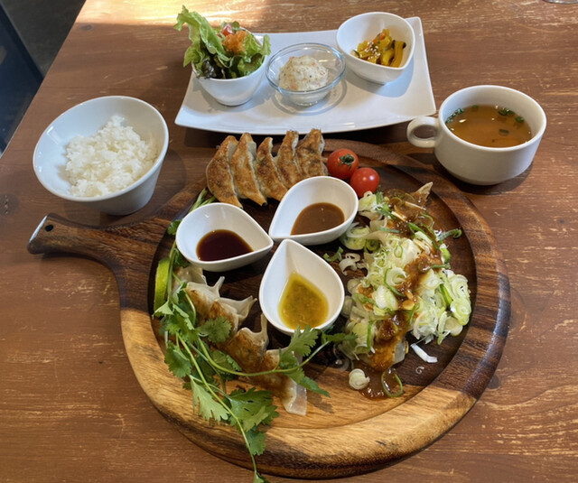 鎌倉餃子 Umineco Wine Cafe 鎌倉 餃子 ネット予約可 食べログ 鎌倉餃子 Umineco Wine Cafe 鎌倉 餃子 ネット予約可 食べログ