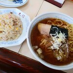 丸信中華そば - ラーメン半チャーハン　970円(税込)