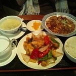 火鍋 小肥羊 - 2色ランチ。お得！