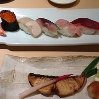 鮨処 銀座福助 サンシャイン60店 - コースの一つ