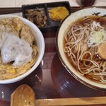 松角 - これが松角さんのかつ丼セットです。