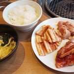 Kokusangyuu Yakiniku Kuidon - 