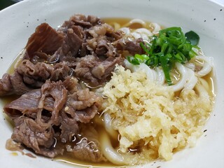 Teuchiudommagokoro - 牛肉うどん820円(税込)