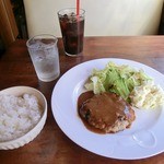 クウエション - ハンバーグランチ(コーヒー付)８００円