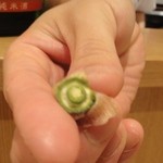 神保町 傳 - 2012.9)オクラのつぼみ