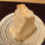 神保町 傳 - 2012.9)米粉パン