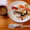 Sushi domuburi nomise kuukai - 