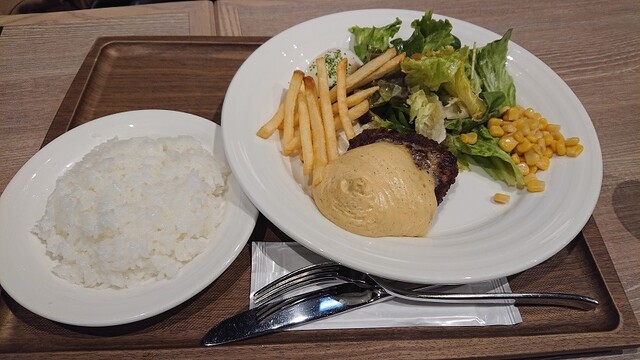 肉料理専門バル Voler 心斎橋 ダイニングバー 食べログ