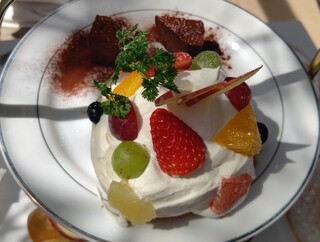 マッシモ・マリアーニ - ◆【上段】ガトーショコラ・季節のフルーツショートケーキ◆♪