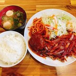 昭和の洋食 弥生 - ポークチャップ＋ハンバーグ