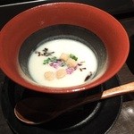 個室和食 紅炉庵 - 凌ぎ：濃縮豆乳の鳴門金時すり流し（'13.09月より）