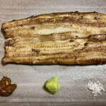 鰻はし本 - 横山さんの鰻の3番仔の白焼