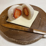 鰻はし本 - 苺大福