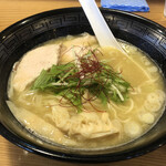 小川商店 - 鶏白湯そば