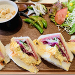 Kuma cafe - 