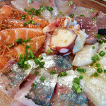 UOKIN PICCOLO - カルパッチョ　６点盛　６８０円