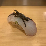 おけい鮨 - 真鯛の昆布〆
