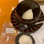 おけい鮨 - 寄せ豆腐 能登の揚げ浜塩田の塩