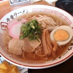 くつろぎ亭ひこべえ  - 牛骨ラーメン