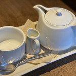 ALBA - ホット紅茶