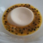 アーリア ディ タクボ - 練乳のラッテ・イン・ピエーディ