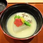 馳走 山傳 - 天蕪・京人参・菜の花・地鶏蓮根百合根の団子　白菜の白味噌すり流し