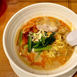 中華キッチン 桂林 - 担々麺　スープはサラッとしてるが肉味噌タップリ
