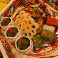 日本料理 直 - 鱒　赤蒟蒻　うど　よもぎ麩
                      ほうれん草