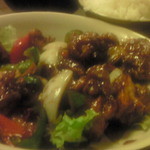 食堂ウミユリ - 鶏とピーナツの辛炒め 