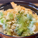 和心創作料理 つるはら - 海老と旬野菜の天丼 
            １０００円