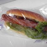 ずんちゃんパン - ソーセージパン